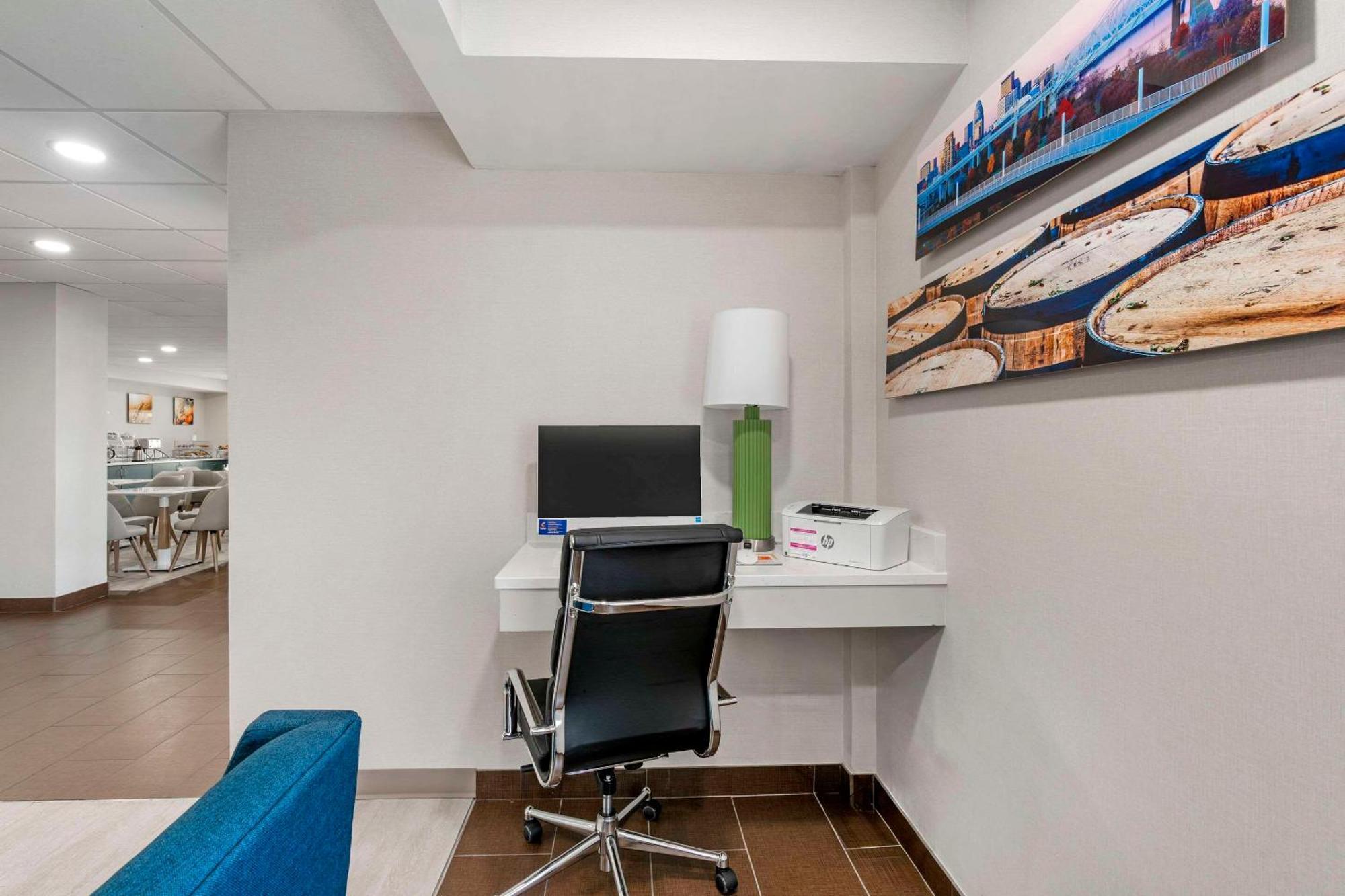 Comfort Inn & Suites Louisville Airport Fair & Expo Ngoại thất bức ảnh