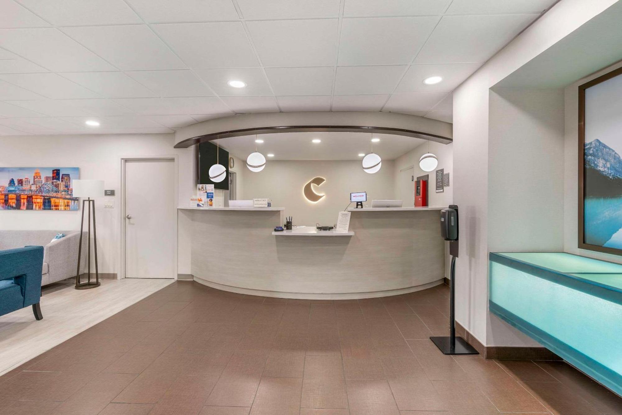 Comfort Inn & Suites Louisville Airport Fair & Expo Ngoại thất bức ảnh