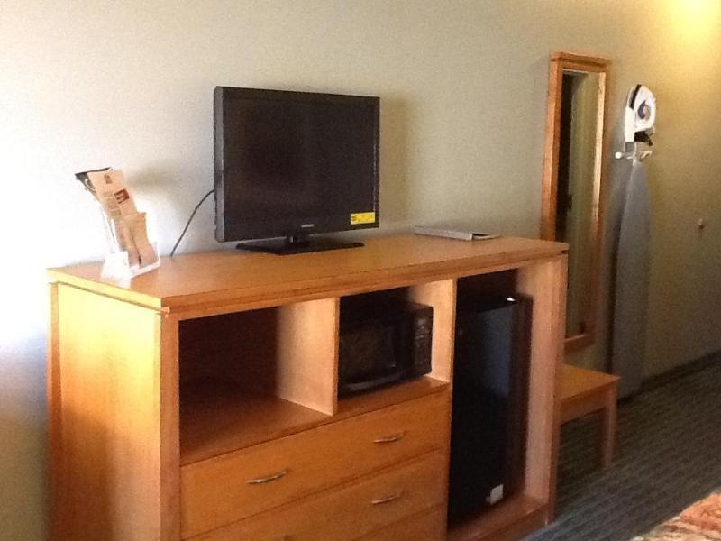 Comfort Inn & Suites Louisville Airport Fair & Expo Ngoại thất bức ảnh